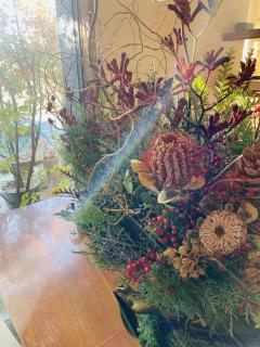 朝日にあたるとクリスマスオブジェが一段と素敵になります!